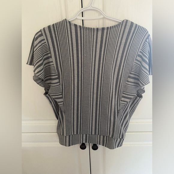 Dynamite Crop top - Picture 2 of 4